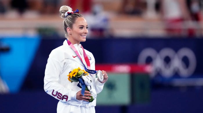 mykayla-skinner-silver-lead